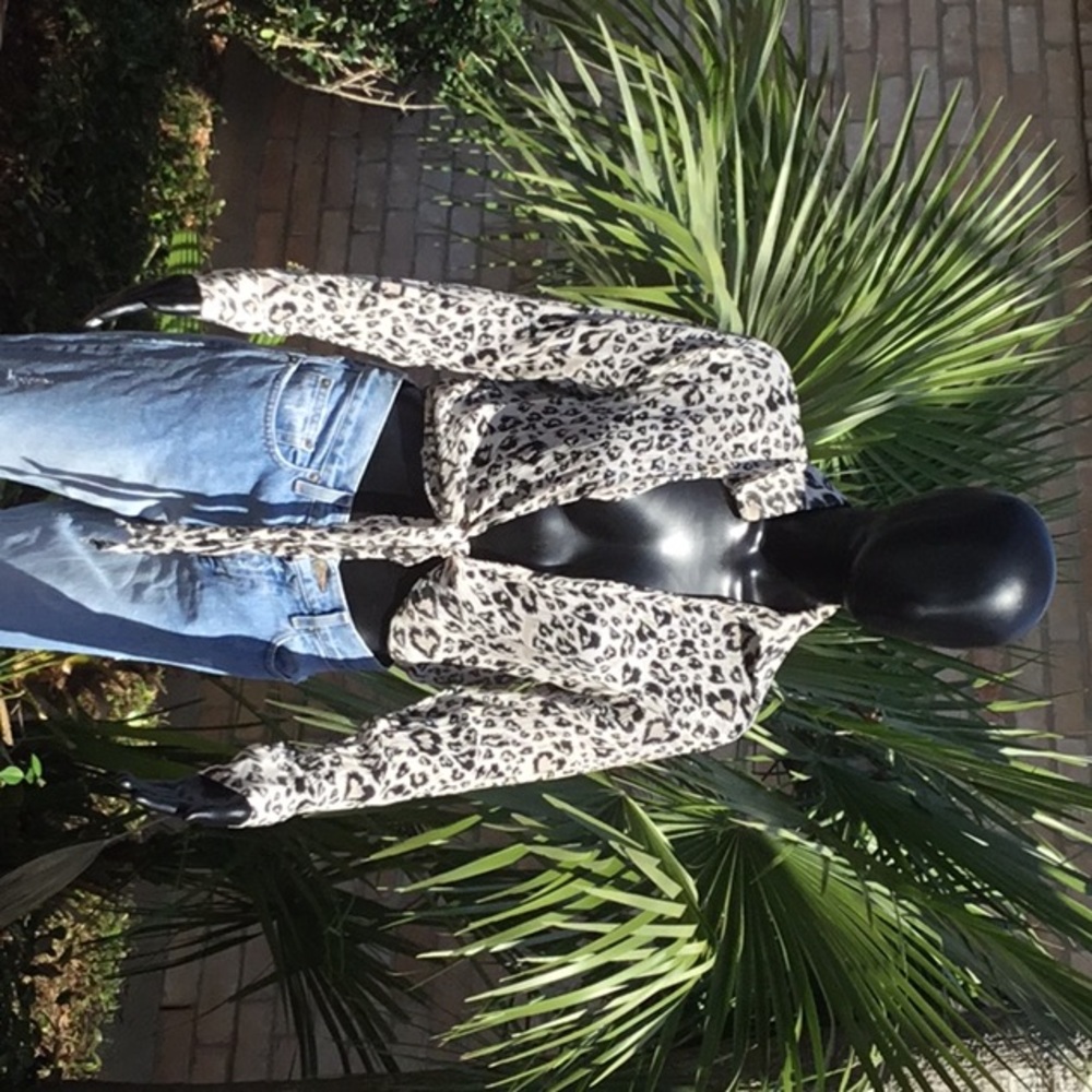 Chico’s Silk cheetah print blouse/shrug